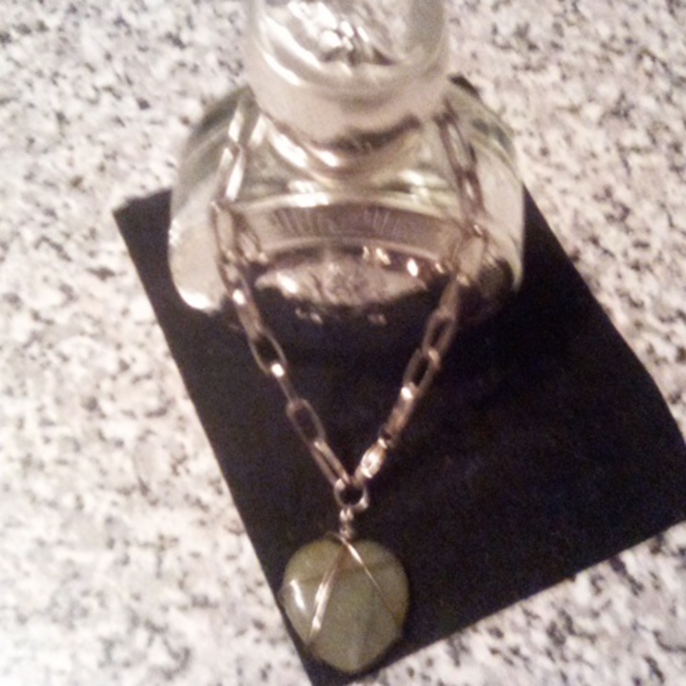 Green jade heart bracelet